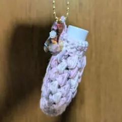手編み編み＊リップクリームカバー 猫のチャーム付き