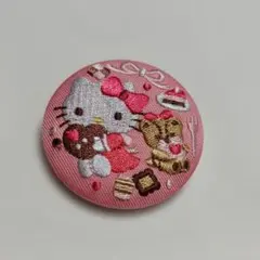 サンリオキャラクターズ刺繍缶バッチ ハローキティ