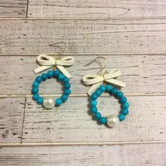 スエードリボンと練りターコイズのリースピアス
