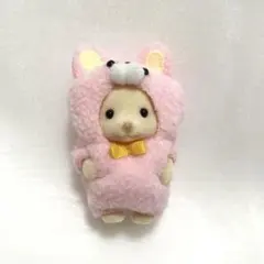 シルバニア 35周年 くじ ラブラドール 赤ちゃん ピンク猫のきぐるみ