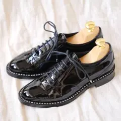 美品JIMMY CHOO ジミーチュウ パテントレザー ラインストーン34.5のサムネイル