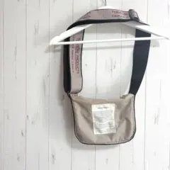 シアタープロダクツ　ショルダーバッグ　ボディバッグ　ベージュ