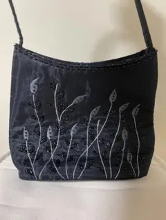 KLEIN D'OEIL ビーズ刺繍 パーティーバッグ ブラック　結婚式