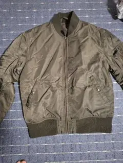 MA-1スタイルジャケット オリーブ色 gu L