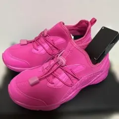 未使用、タグつき　瞬足　スニーカー　ピンク