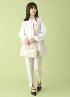 CELFORD タックデザイン　ペプラムセットアップ　セルフォード　新作　38