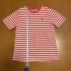 赤と白のストライプ VネックTシャツ