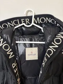 【極美品】MONCLER モンクレール MONTCLA モンクラ サイズ4