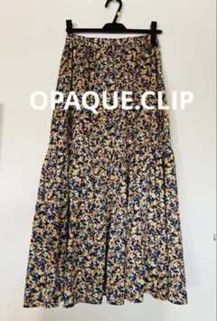 サテン　花柄フレアロングスカート