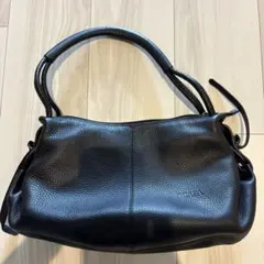 ま*こ様 SCARA ブラックレザー ショルダーバッグのサムネイル