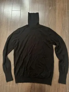 UNIQLO タートルネックセーター 黒 100%ウール