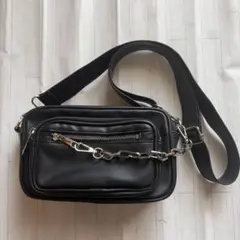 AZUL BY MOUSSY アウトポケットスクエアショルダーバッグ ブラックのサムネイル