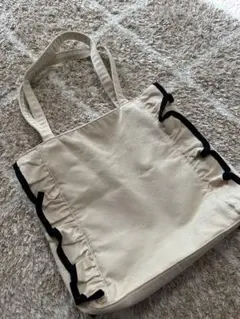 フリルトートバッグ トートバッグ