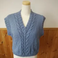 手編みライトブルー ケーブル編み ニットベスト