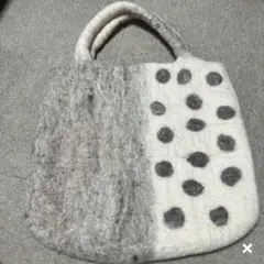 ツボ型フェルトバッグ - メルカリ