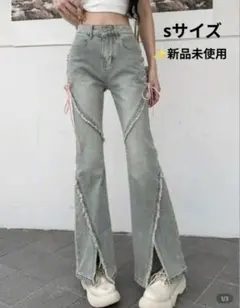 shein デニム　フレアパンツ　ライトウォッシュ　リボン付き　sサイズのサムネイル