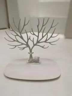 鹿のアクセサリースタンド　ホワイトツリーオブジェ