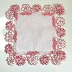 花柄刺繍 ピンクハンカチ 約15cm