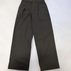 ユニクロ　タックワイドパンツ