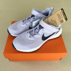 新品♡NIKE レボリューション6　21.5 パープル　スニーカー　キッズ