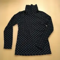 ドット柄トップス