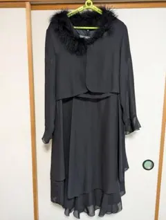 最終値下げ フォーマルワンピース 上着付き 黒 15号 今着て欲しい‼️