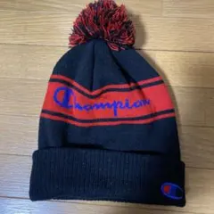 Champion ポンポン付きニット帽 黒/赤