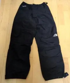 The North Face ブラックパンツ　ナイロンパンツ　dermizax