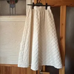アイボリー キルティング フレアスカート M