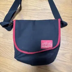 Item thumbnail for item e584ec83-97e9-4ed6-bc9d-24e7015b5204