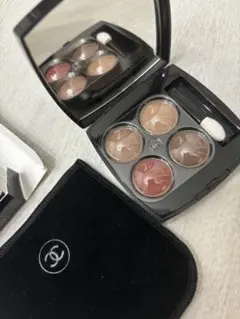 シャネル レ キャトル オンブル 268 カンドゥール エ エクスペリヤンス