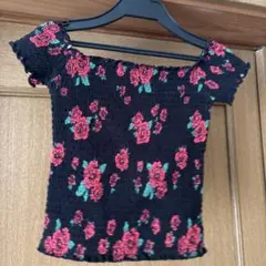 Hollister オフショルダー 花柄 トップのサムネイル
