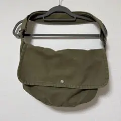 オリーブグリーン ショルダーバッグ キャンバス