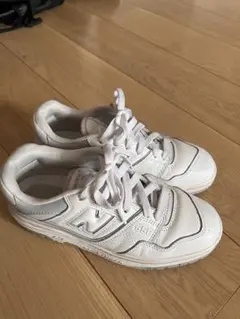 New Balance BBW550CBホワイトスニーカー
