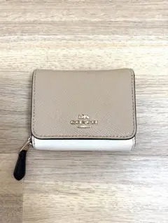 COACH ホワイト レザー カードケース - メルカリ