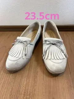 MARGARET HOWELLフリンジローファー ホワイト23.5cmのサムネイル