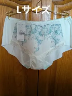 Triumph、天使のブラスリムラインペアボーイレングスショーツLサイズ