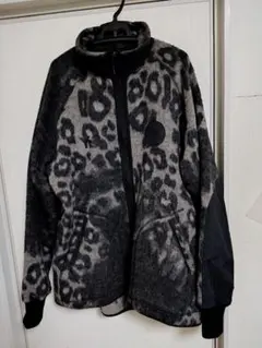 Y-3 黒　ヨウジヤマモト　フード付き　ハーフジップパーカー ラグランアディダス Y-3 黒 ヨウジヤマモト フード付き ハーフジップパーカー ラグラン