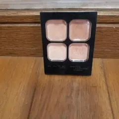 KATE ポッピングシルエットアイシャドウ BE-1