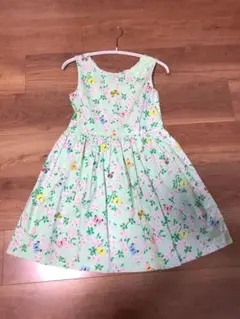 130 135 140 新品未使用　H&M 花柄ワンピース