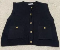 ZARA ザラ　ベスト　黒　ブラック　ゴールドボタン　ニット　Mサイズ