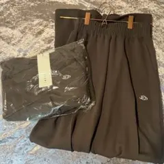 Juemi スウェットセットアップのサムネイル