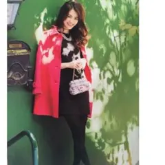 Item thumbnail for item 4ea00538-703f-4869-8a0f-17a8144b2688