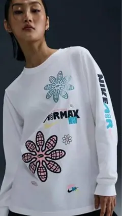 【新品・未使用】NIKE ナイキAIRMAX ロングスリーブTシャツ ウィメンズのサムネイル