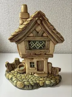 Pendelphin コブル・コテージ ストーンウェア