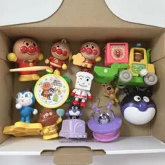アンパンマン　ガチャガチャ等　13点　まとめ売り