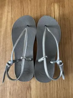 havaianas グレー ×シルバー　ビーチサンダル 37/38ハワイアナス