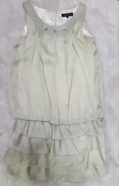 QUEENS COURT ノースリーブ パーティードレス ビジュー　ピスタチオのサムネイル
