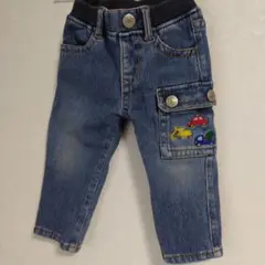 デニムパンツ 車の刺繍付き