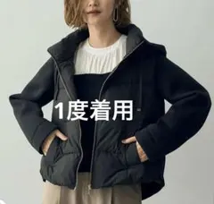 YECCA VECCAイェッカヴェッカ　中綿×カットボンディングZIPフーディー